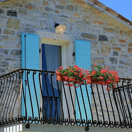 Holiday home Longo *